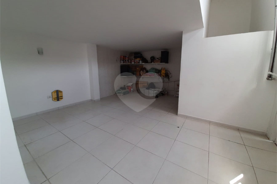 Sobrado à venda com 4 quartos, sendo 3 suítes, em Tremembé, São Paulo, SP