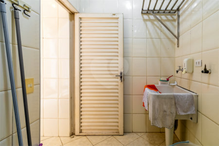 Casa à venda com 3 quartos, sendo 1 suíte, em São Judas, São Paulo, SP