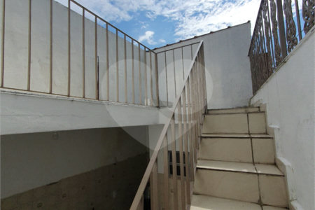 Sobrado à venda ou para alugar com 2 quartos em Vila Marieta, São Paulo, SP