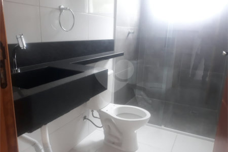 Sobrado à venda com 3 quartos, sendo 1 suíte, em Jardim Vitória, Mairinque, SP