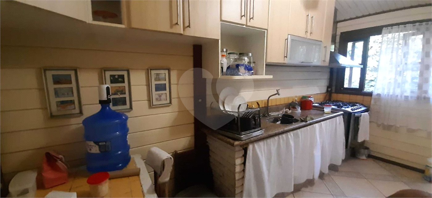 Casa à venda ou para alugar com 4 quartos, sendo 2 suítes, em Serra da Cantareira, Mairiporã, SP