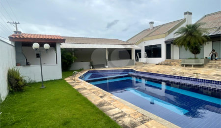 Sobrado à venda com 3 quartos, sendo 1 suíte,  em Jardim Armênia, Mogi das Cruzes, SP