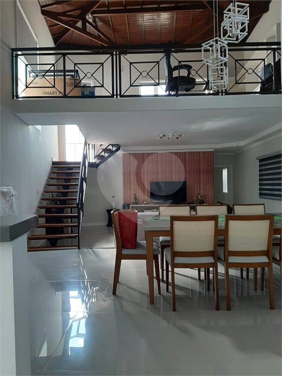 Sobrado à venda com 3 suítes em Vila Esperia Ou Giglio, Atibaia, SP