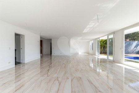 Casa à venda com 4 suítes no condomínio Porto Fino, São Paulo - SP