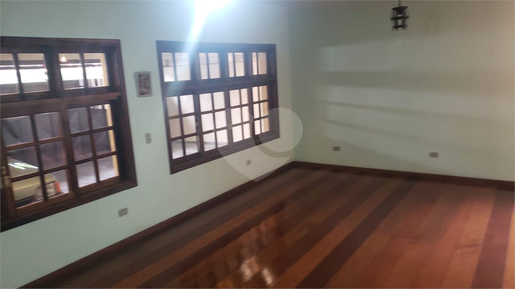 Sobrado à venda ou para alugar com 4 quartos, sendo 2 suítes, em Vila Congonhas, São Paulo, SP