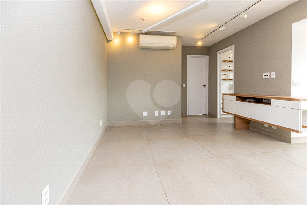 Apartamento à venda com 2 quartos, sendo 1 suíte, em Chácara Flora, São Paulo, SP
