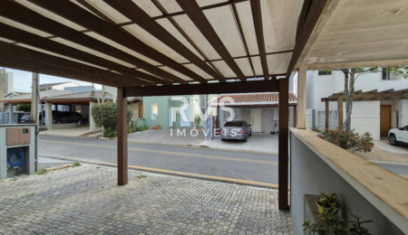 Casa à venda com 3 quartos, sendo 1 suíte, em Cond. Vila Aldea de Espana, Itu - SP