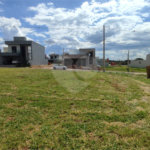 Lote à Venda em São Carlos, no Condomínio Villeneuve I