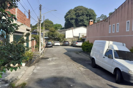 Casa de Vila à venda com 4 quartos, sendo 2 suítes, em Vila São Francisco, São Paulo, SP