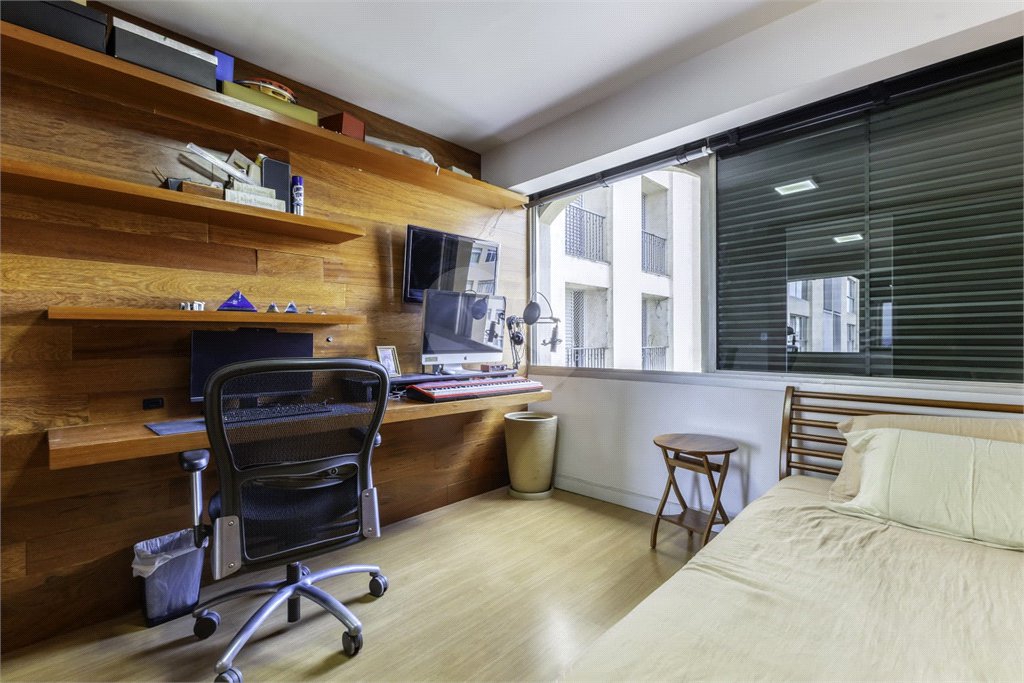 Apartamento à venda com 3 quartos, sendo 1 suíte, em Bela Vista, São Paulo, SP