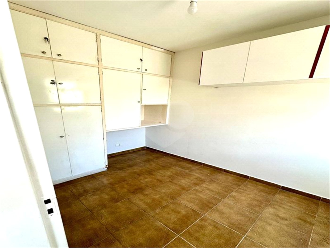Apartamento à venda com 3 quartos, sendo 1 suíte, em Itaim Bibi, São Paulo, SP