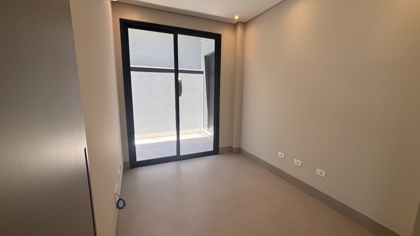 Casa à venda com 3 suítes no condomínio Damha IV, Presidente Prudente - SP