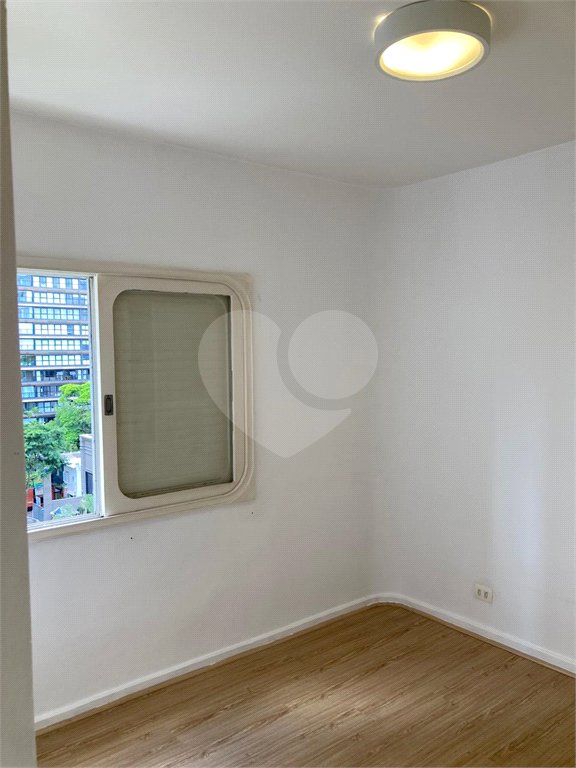 Apartamento para alugar com 3 quartos, sendo 1 suíte,  em Jardim Paulista, São Paulo, SP