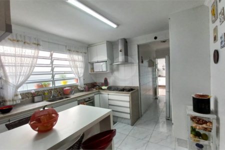 Casa à venda com 3 suítes em Jardim Trussardi, São Paulo, SP