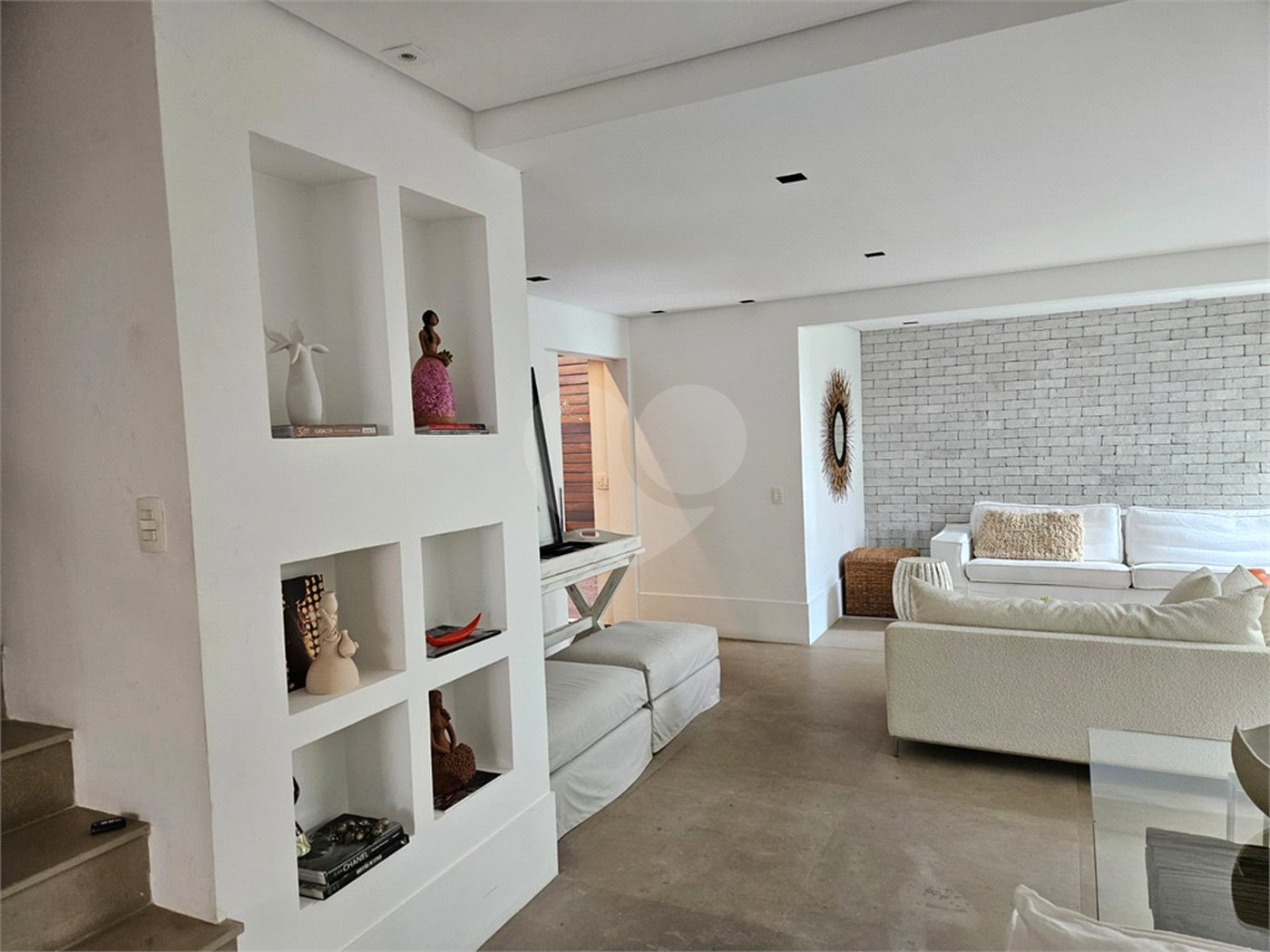 Casa à venda com 4 quartos, sendo 2 suítes,  no condomínio Villa Luxis, São Paulo - SP