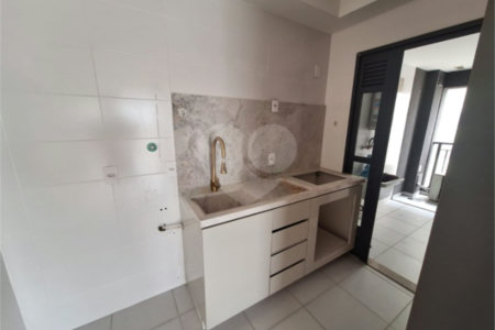 Apartamento à venda com 2 quartos, sendo 1 suíte,  em Vila Esperança, São Paulo, SP