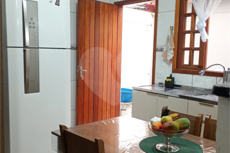 Casa à venda com 2 quartos, sendo 1 suíte,  em Jardim Cambuci, Mogi das Cruzes, SP