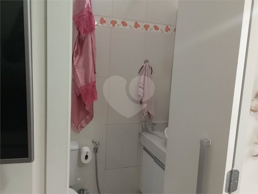 Sobrado à venda com 3 quartos, sendo 2 suítes, em Vila Dom Pedro I, São Paulo, SP