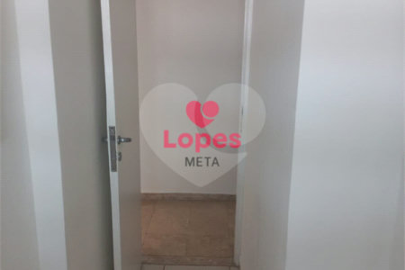 Apartamento à venda com 4 quartos, sendo 2 suítes,  em Vila Adyana, São José dos Campos, SP