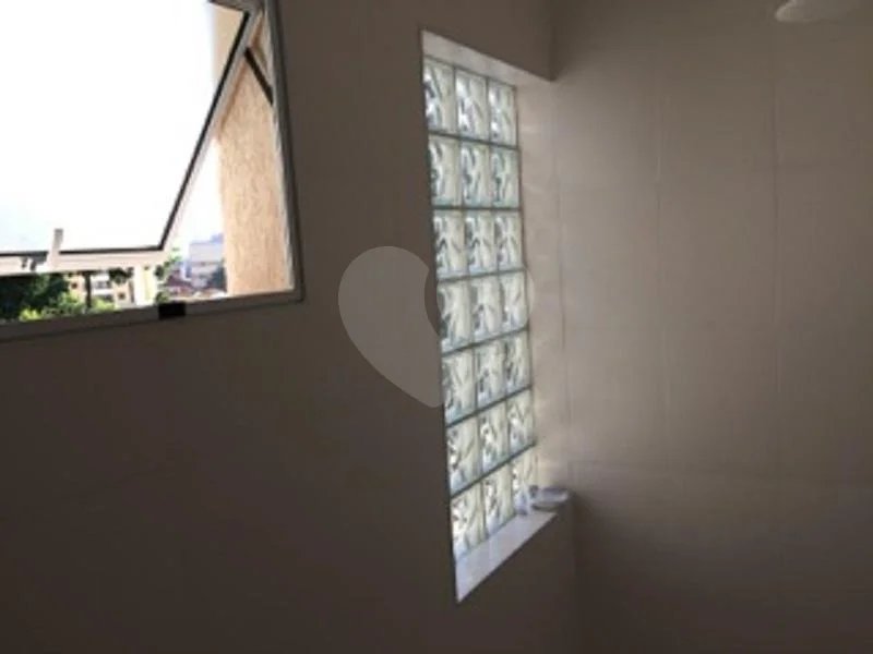 Sobrado novo nunca habitado.