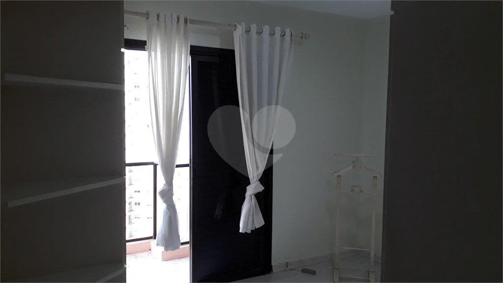 Apartamento à venda mobiliado nos Jardins — 126 m²