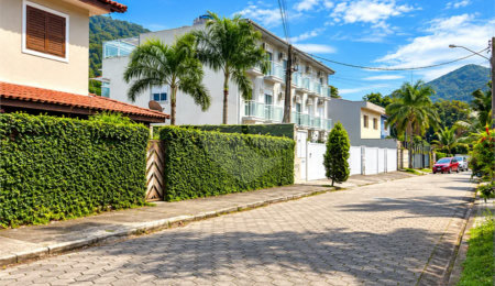 Casa à venda com 2 quartos, sendo 1 suíte,  no condomínio Scarlatt, São Sebastião - SP