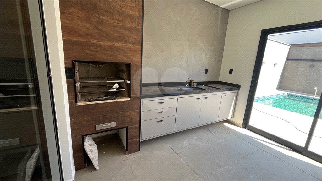 Casa Assobradada com 3 suítes na Vila Thais em Atibaia