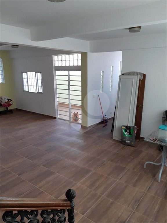 Sobrado à venda com 3 quartos, sendo 2 suítes,  em Vila Paulicéia, São Paulo, SP