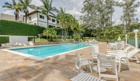 Casa à venda com 4 suítes no condomínio Granja do Morumbi, São Paulo - SP