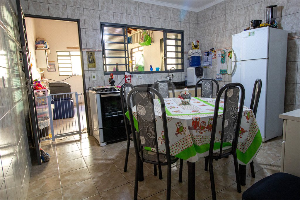 Casa à venda com 2 quartos em Jardim Brasil, São Roque, SP