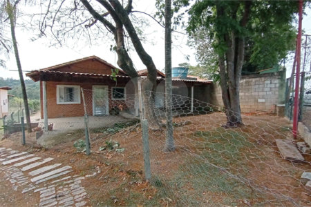 Chácara à venda com 3 quartos no Centro, Vinhedo, SP
