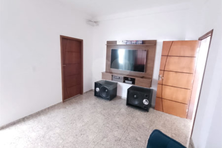 Casa à venda com 3 quartos em Estância Conceição, Itapetininga, SP