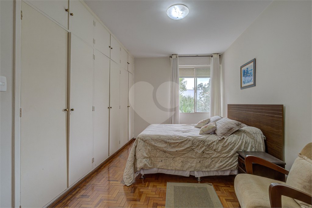 Casa à venda ou para alugar com 4 quartos, sendo 2 suítes, em Ibirapuera, São Paulo, SP