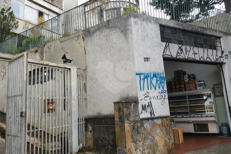 Sobrado à venda com 4 quartos em Santana, São Paulo, SP