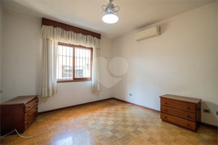 Sobrado à venda com 3 quartos, sendo 1 suíte,  em Brooklin Velho, São Paulo, SP