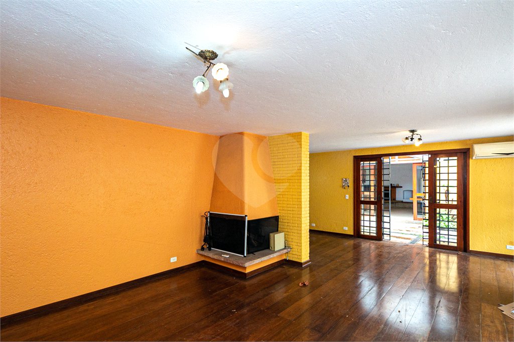 Casa à venda com 4 quartos, sendo 1 suíte, em Jardim Marajoara, São Paulo, SP