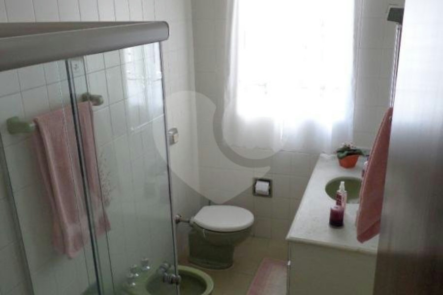 Sobrado à venda com 4 quartos, sendo 2 suítes, em Água Fria, São Paulo, SP