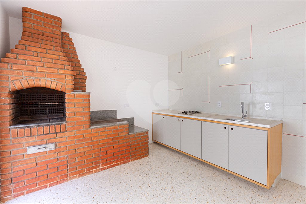 Casa de Vila à venda com 4 quartos, sendo 2 suítes, em Perdizes, São Paulo, SP