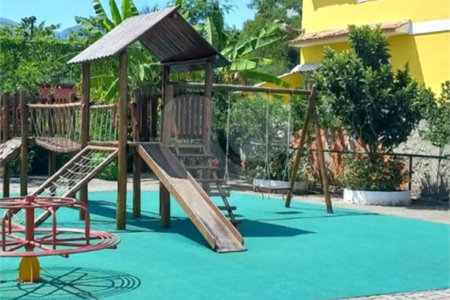 Casa à venda com 3 quartos, sendo 2 suítes, no condomínio Planície do Araguaia, Rio de Janeiro - RJ