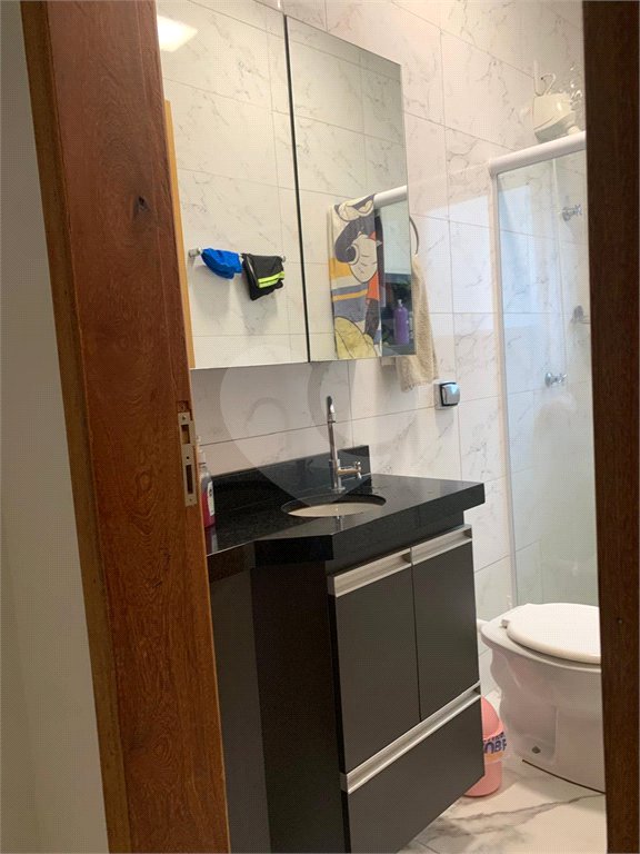 Casa à venda com 3 quartos, sendo 1 suíte, no condomínio Residencial Ponderosa, São Roque - SP
