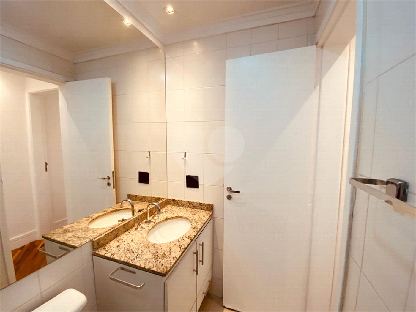 Cobertura à venda com 3 quartos, sendo 1 suíte, em Baeta Neves, São Bernardo do Campo, SP