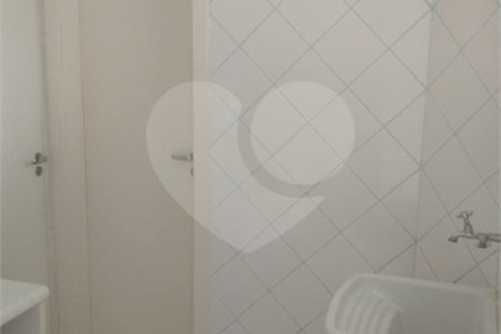 Casa à venda com 4 quartos, sendo 2 suítes, no condomínio Vila D'amalfi, Sorocaba - SP