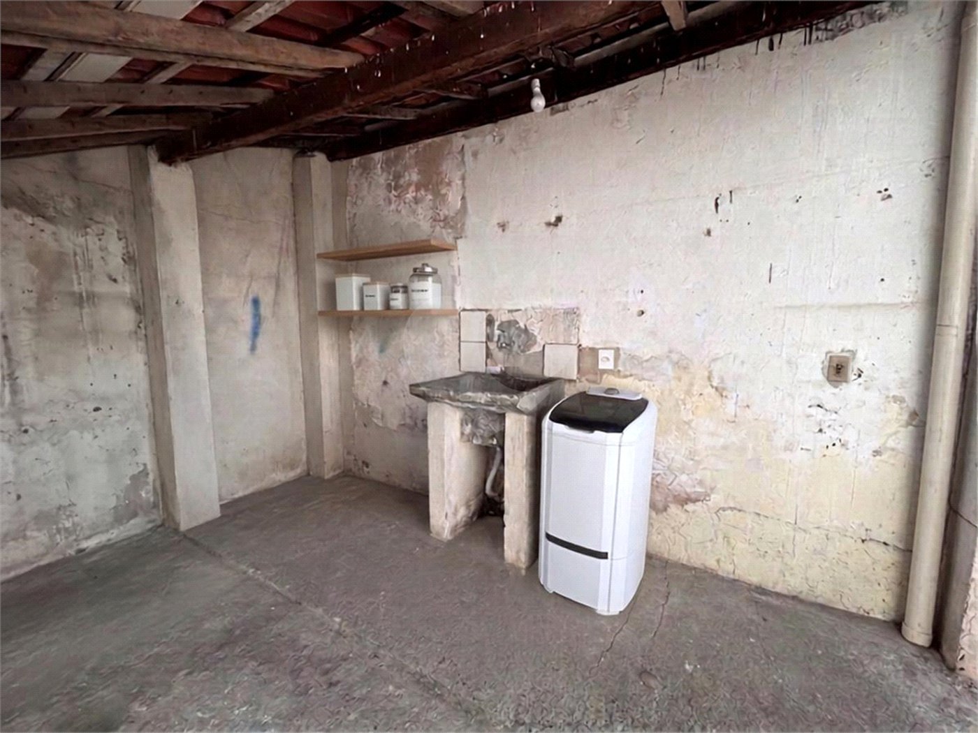 Casa à venda com 2 quartos, sendo 1 suíte, em Jardim Thomaz Guedes, Tatuí, SP