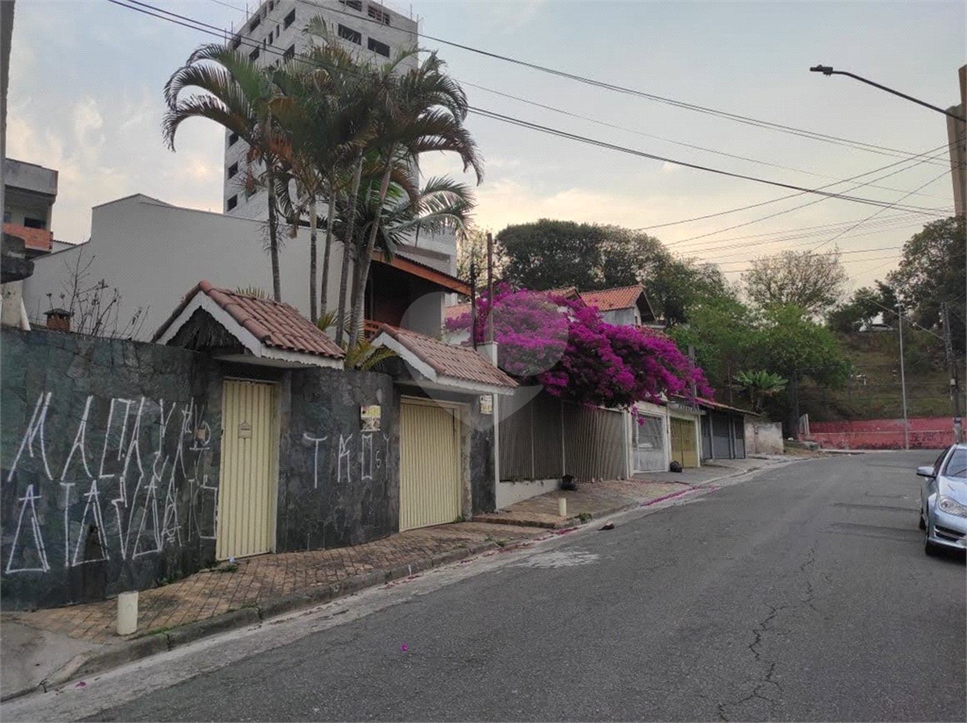 Casa à venda com 3 suítes em Matriz, Mauá, SP