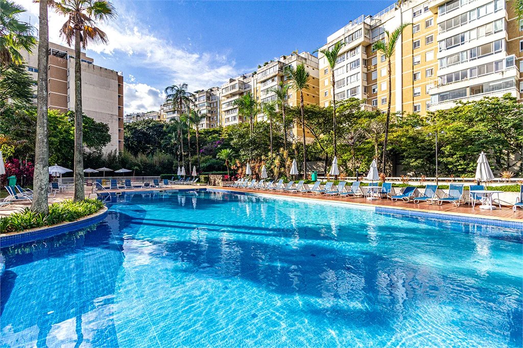 Cobertura para alugar com 3 suítes em Paraíso do Morumbi, São Paulo, SP