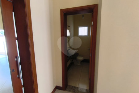 Casa à venda com 5 quartos, sendo 1 suíte,  em Jardim Colombo, Itapetininga, SP