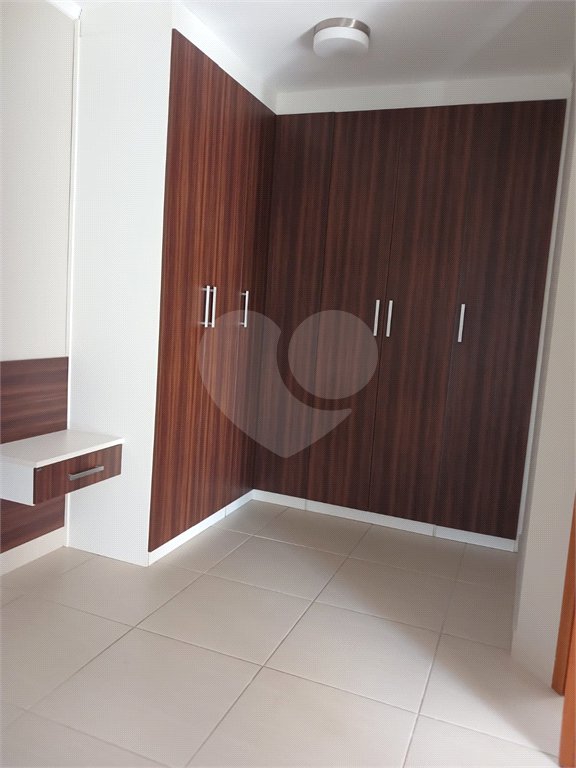 Casa à venda com 3 quartos, sendo 1 suíte, no condomínio Residencial Belle Ville Itaycy, Indaiatuba - SP