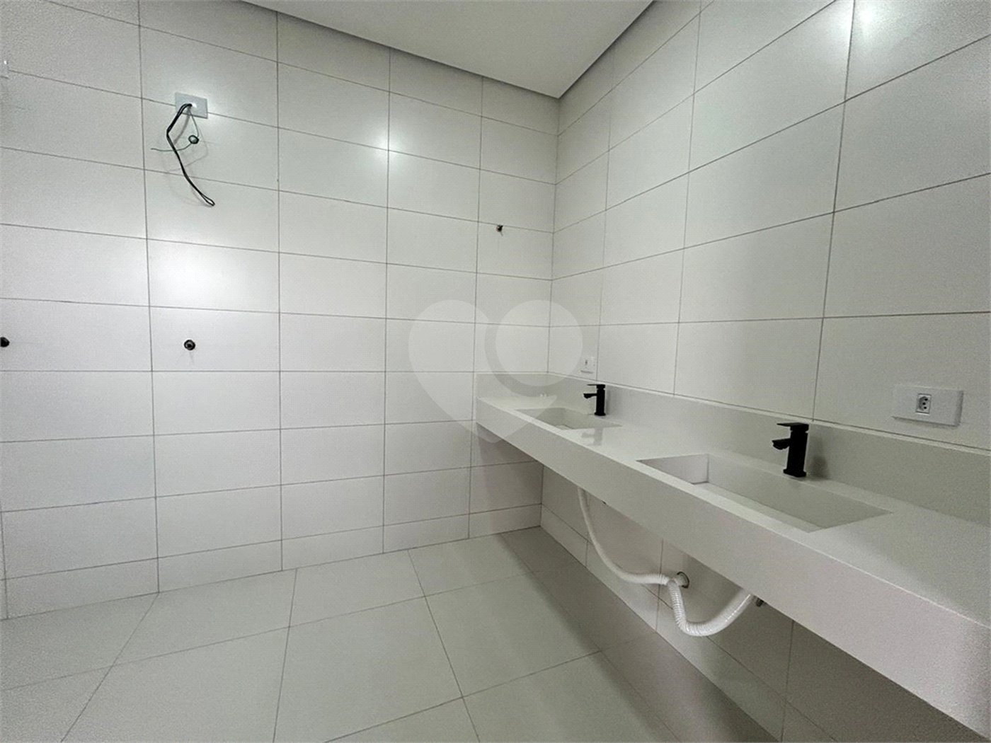 Casa à venda com 3 quartos, sendo 1 suíte, no condomínio Ibiti Reserva, Sorocaba - SP