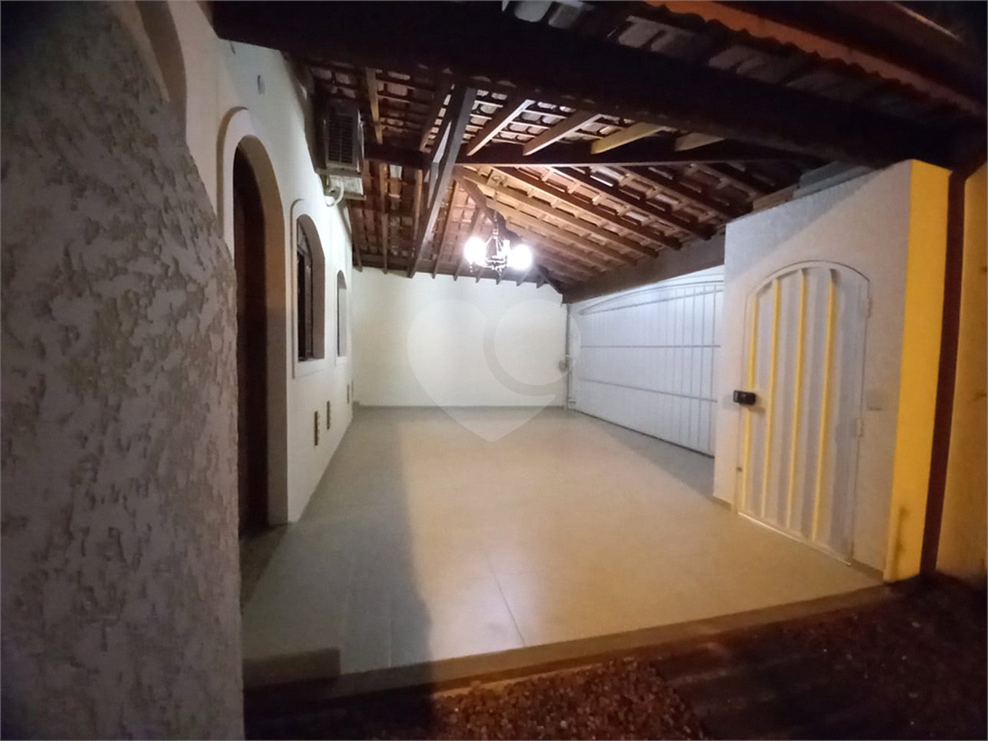 Casa à venda com 4 quartos, sendo 1 suíte,  em Vila Oliveira, Mogi das Cruzes, SP