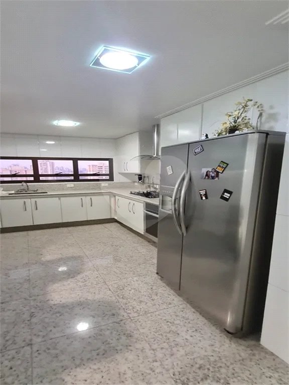 Apartamento à venda na Vila Carrão, 3 quartos (2 suítes)